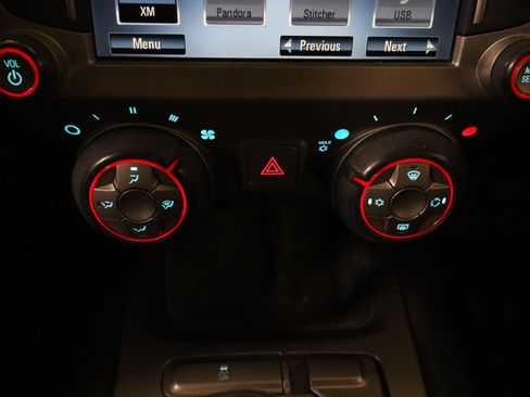 Used 2014 Chevrolet Camaro SS RWD image 25