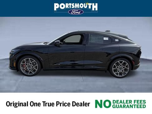 New 2025 Ford Mustang Mach-E GT image 2