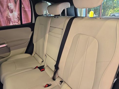 Certified 2025 Mercedes-Benz GLB 250 image 16