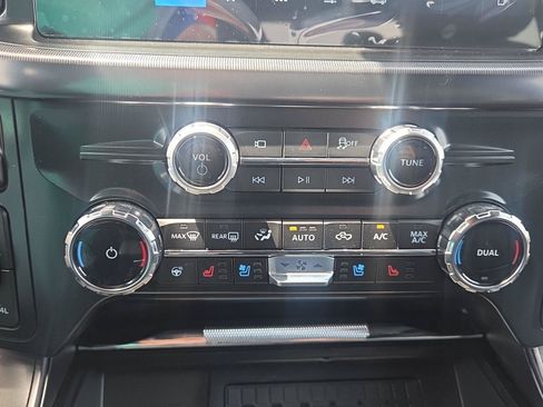 Used 2026 Ford F150 Lariat w/ Equipment Group 502A High AWD/4WD image 9