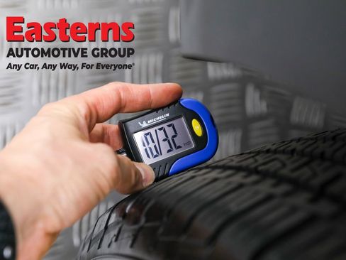 Used 2021 Ford Escape Titanium image 32