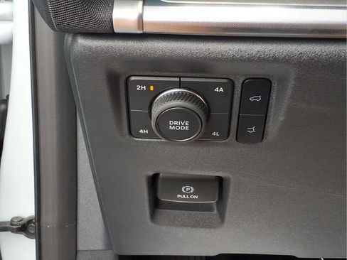 Used 2025 Ford Expedition Platinum AWD/4WD image 15