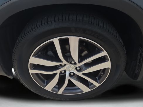 Used 2016 Honda Pilot Touring image 38