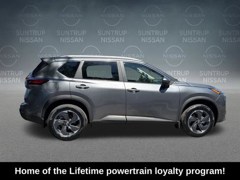 Used 2025 Nissan Rogue SV w/ SV Premium Package FWD image 7