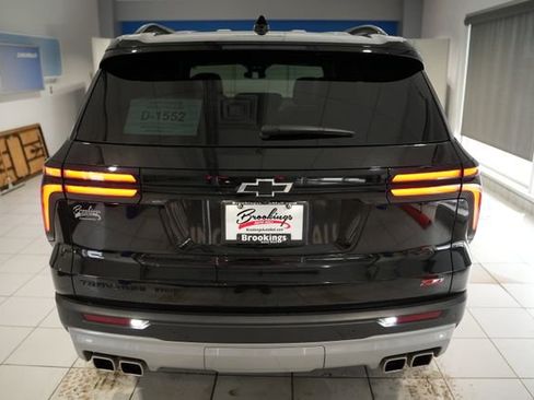 Used 2024 Chevrolet Traverse Z71 image 9