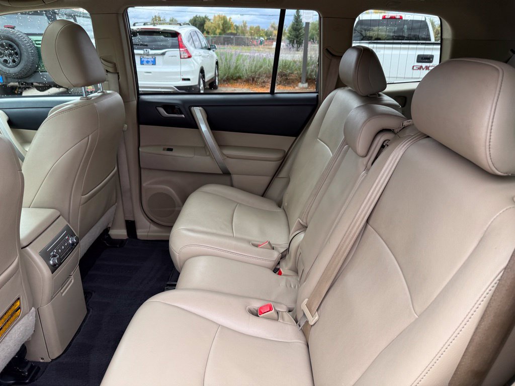 Used 2012 Toyota Highlander SE w/ Protection Pkg AWD/4WD image 11