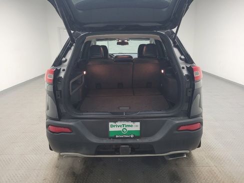 Used 2016 Jeep Cherokee Limited w/ Luxury Group AWD/4WD image 29