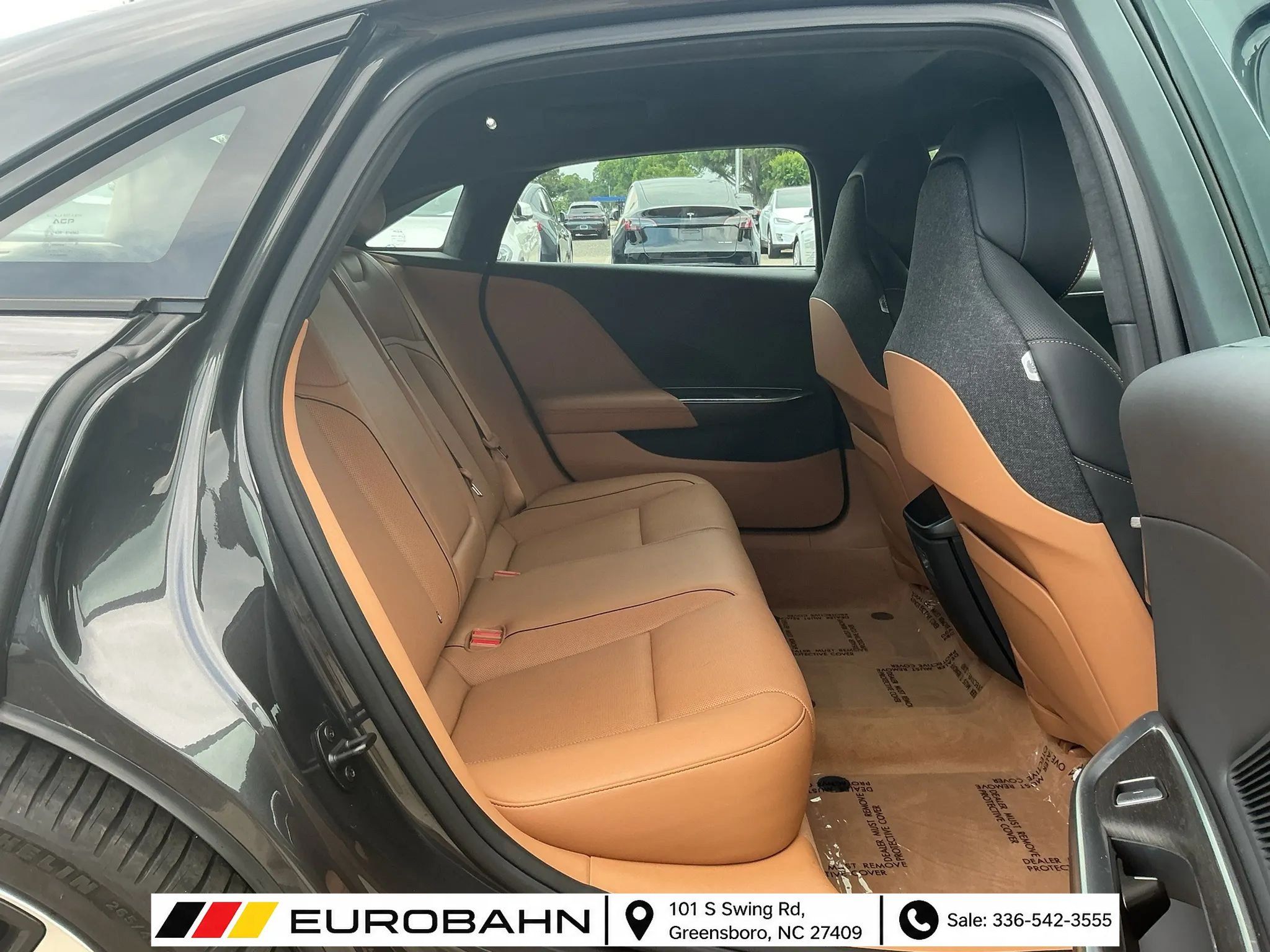 Used 2024 Lucid Air Touring AWD/4WD image 13