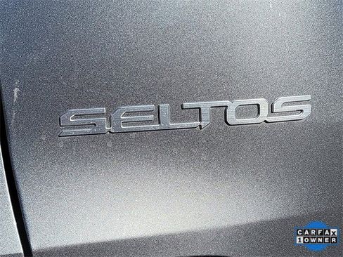 Used 2024 Kia Seltos EX image 29
