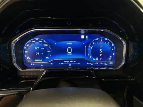 Used 2022 Chevrolet Silverado 1500 ZR2 w/ Technology Package AWD/4WD image 14