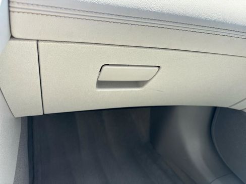 Used 2011 Buick LaCrosse CX FWD image 28