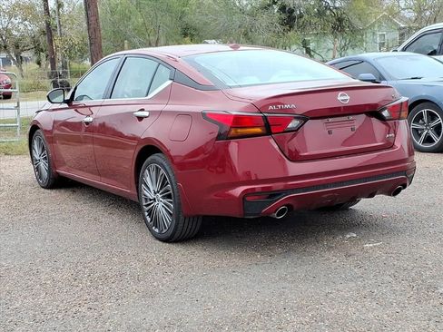 Used 2024 Nissan Altima 2.5 SL image 3