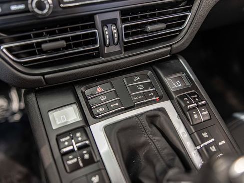 Used 2021 Porsche Macan S AWD/4WD image 31