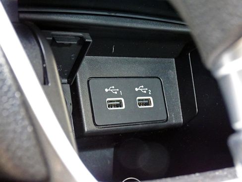 Used 2021 Honda Accord LX image 32