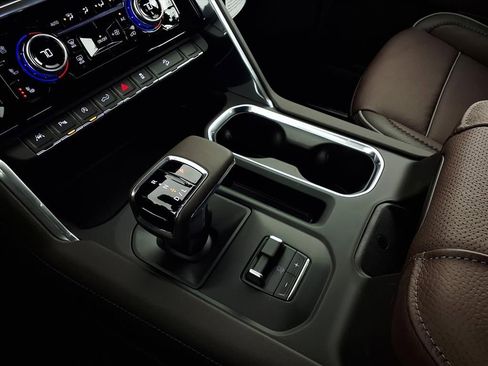 New 2026 GMC Sierra 1500 Denali w/ Denali Reserve Package image 40