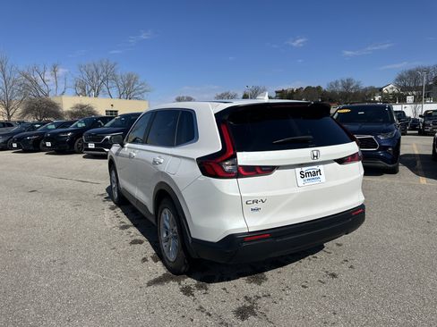 Used 2024 Honda CR-V EX image 5