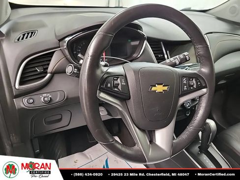 Used 2019 Chevrolet Trax LT w/ LT Convenience Package FWD image 9