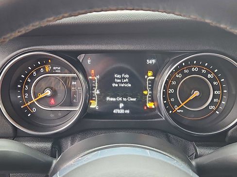 Used 2021 Jeep Gladiator Overland AWD/4WD image 31