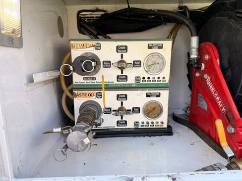 Used 2015 Chevrolet Silverado 3500 W/T image 11