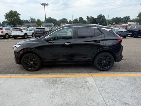 Used 2024 Buick Encore GX Sport Touring AWD/4WD image 11