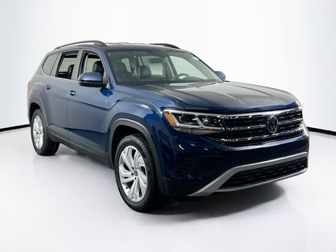 Used 2023 Volkswagen Atlas SE image 3