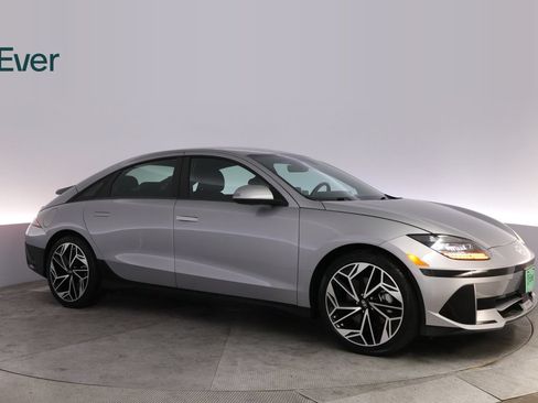 Used 2024 Hyundai Ioniq 6 SEL RWD image 14