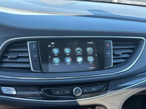 Used 2019 Buick Enclave Essence AWD/4WD image 21