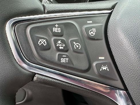 Used 2024 Chevrolet Equinox LT image 23