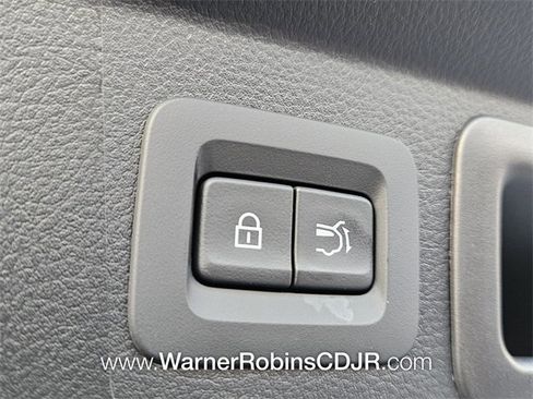 Used 2025 MAZDA CX-50 AWD 2.5 S w/ Premium Package image 14