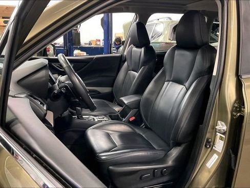 Used 2023 Subaru Forester Limited image 25