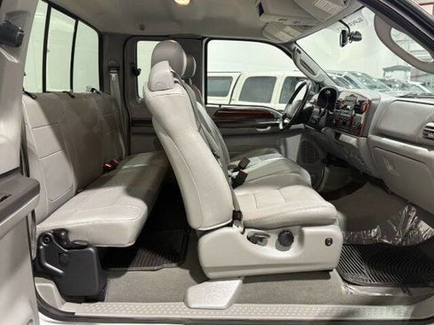 Used 2007 Ford F350 XLT image 18