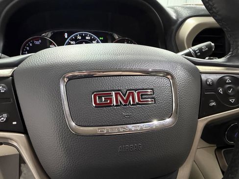 Used 2023 GMC Acadia Denali AWD/4WD image 31