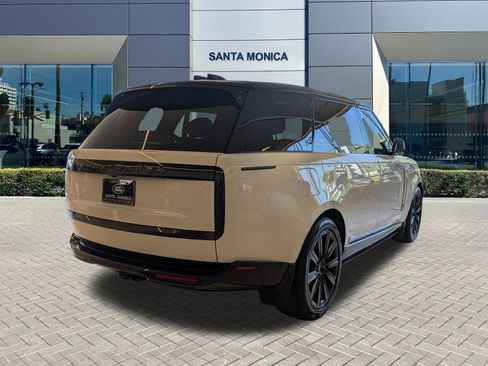 New 2026 Land Rover Range Rover Long Wheelbase SE AWD/4WD image 5