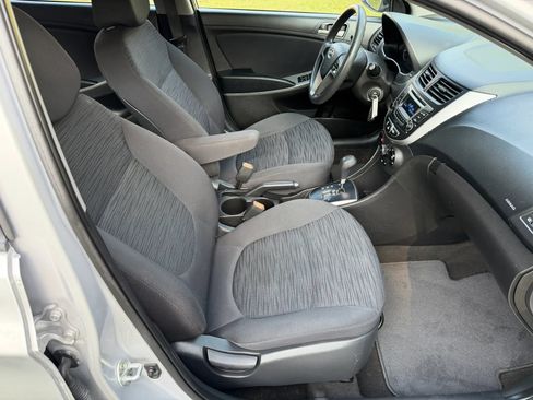 Used 2017 Hyundai Accent SE FWD image 11