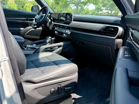 Certified 2024 Kia Telluride EX X-Line AWD/4WD image 12