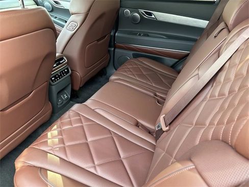 Used 2025 Genesis GV80 3.5T Prestige image 14
