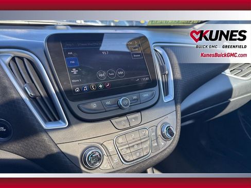 Used 2023 Chevrolet Malibu LT image 18