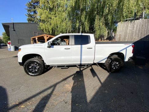 Used 2024 Chevrolet Silverado 1500 W/T w/ Trailering Package AWD/4WD image 3
