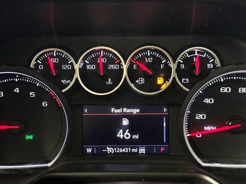 Used 2021 Chevrolet Suburban LT AWD/4WD image 22
