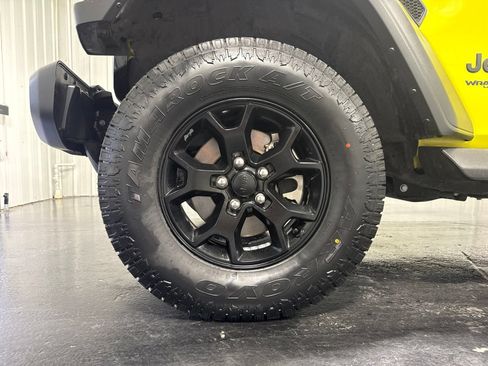 Used 2022 Jeep Wrangler Unlimited Sport AWD/4WD image 6