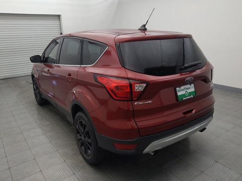 Used 2019 Ford Escape SE FWD image 5