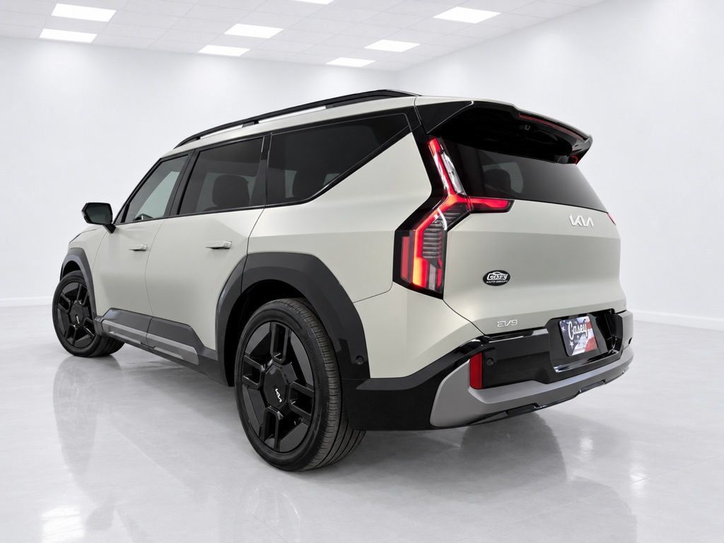 Used 2024 Kia EV9 GT-Line AWD/4WD image 8
