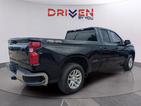 Used 2020 Chevrolet Silverado 1500 LT w/ Trailering Package image 5