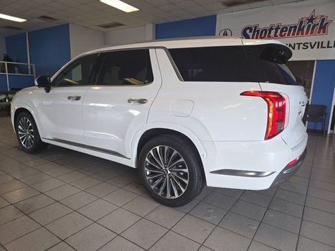 Used 2025 Hyundai Palisade Calligraphy FWD image 6