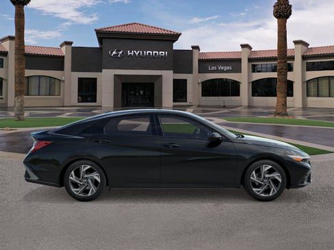 New 2026 Hyundai Elantra SEL Sport FWD image 7