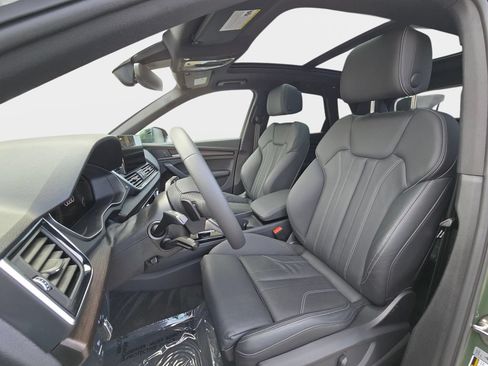 Used 2024 Audi Q5 e Premium Plus w/ Premium Plus Package AWD/4WD image 18
