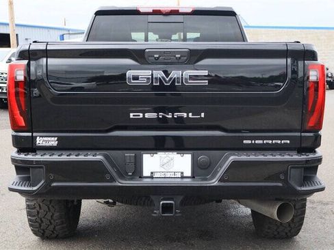 Used 2025 GMC Sierra 3500 Denali Ultimate AWD/4WD image 4