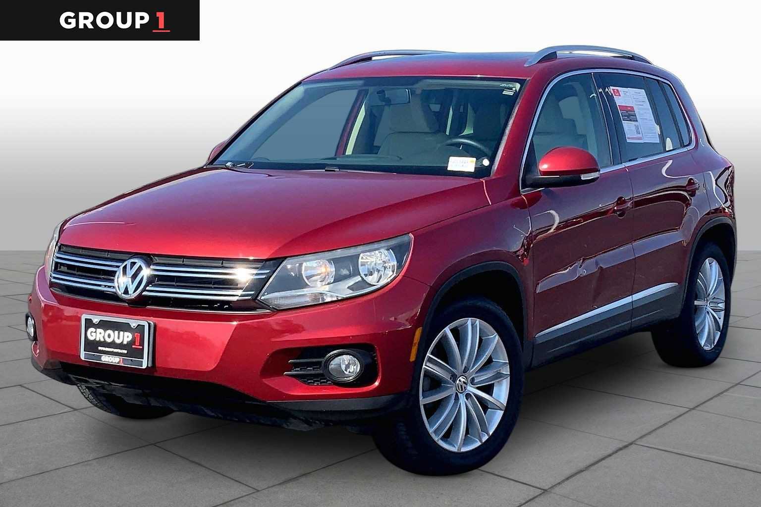 Used 2015 Volkswagen Tiguan SEL FWD image 1