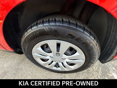 Certified 2025 Kia Soul LX FWD image 8
