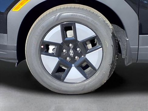 New 2026 Hyundai Santa Fe SE image 12